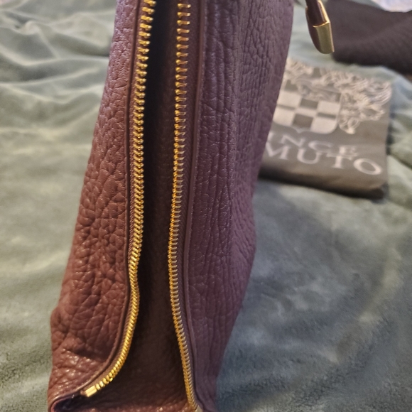 Vince Camuto "Riley" Leather Tote - Picture 4 of 13